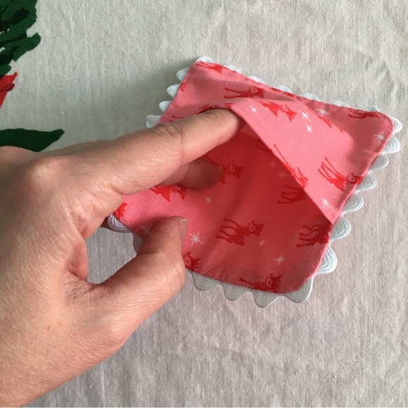 ✨Pink Mid-century Modern Reindeer Coasters, Hand Made Set of 2✨ - Picture 11 of 13